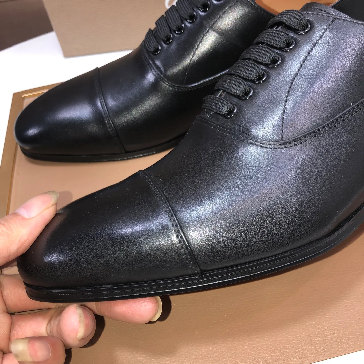 Men's shoes 💰620💰 [Chrstian Loubotin] Red-soled shoes 💋Original mold opening, the highest version on the market, purely handmade ❗️Imported rivets, imported high-end diamonds ➕The upper is made of imported cowhide, and the first layer of water-dyed cowhide lining! Original EU high-gloss outsole.38-44